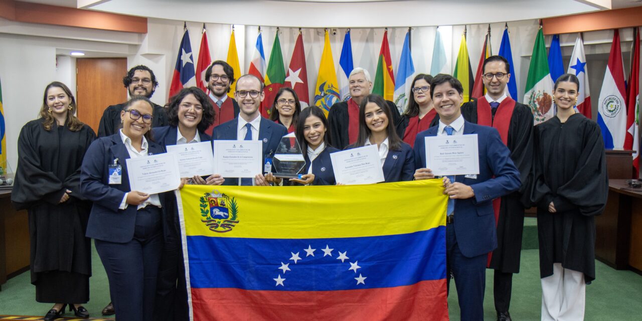 Delegación ucabista ganó por tercera vez certamen de Derechos Humanos en Costa Rica